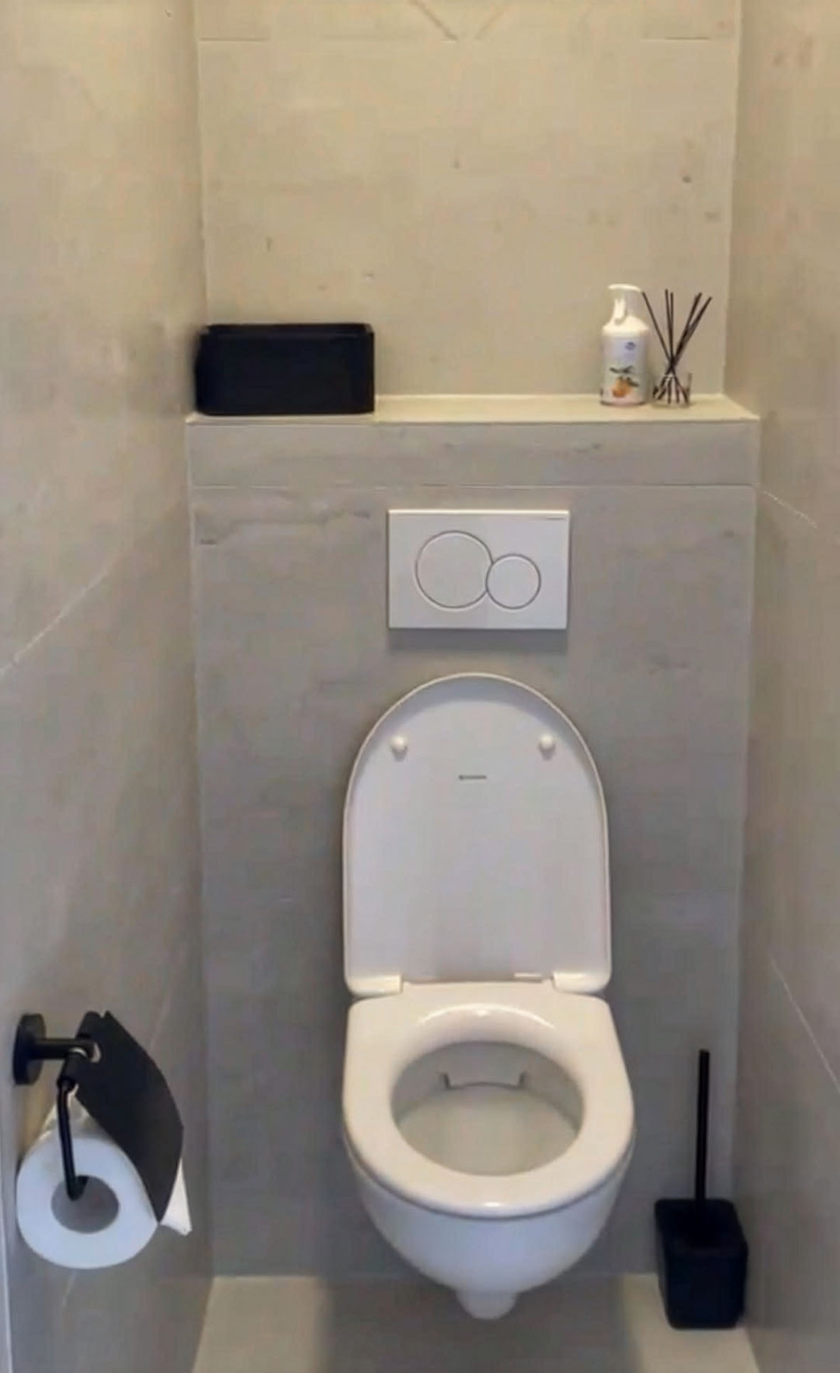 Toilet van Appartement 2